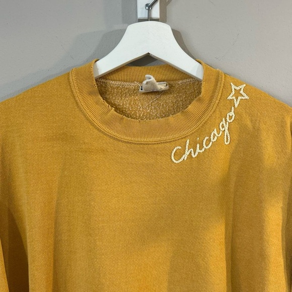 Jerzees Distressed Grunge Yellow Crewneck Sweatshirt with Embroidered Chicago - Picture 2 of 8